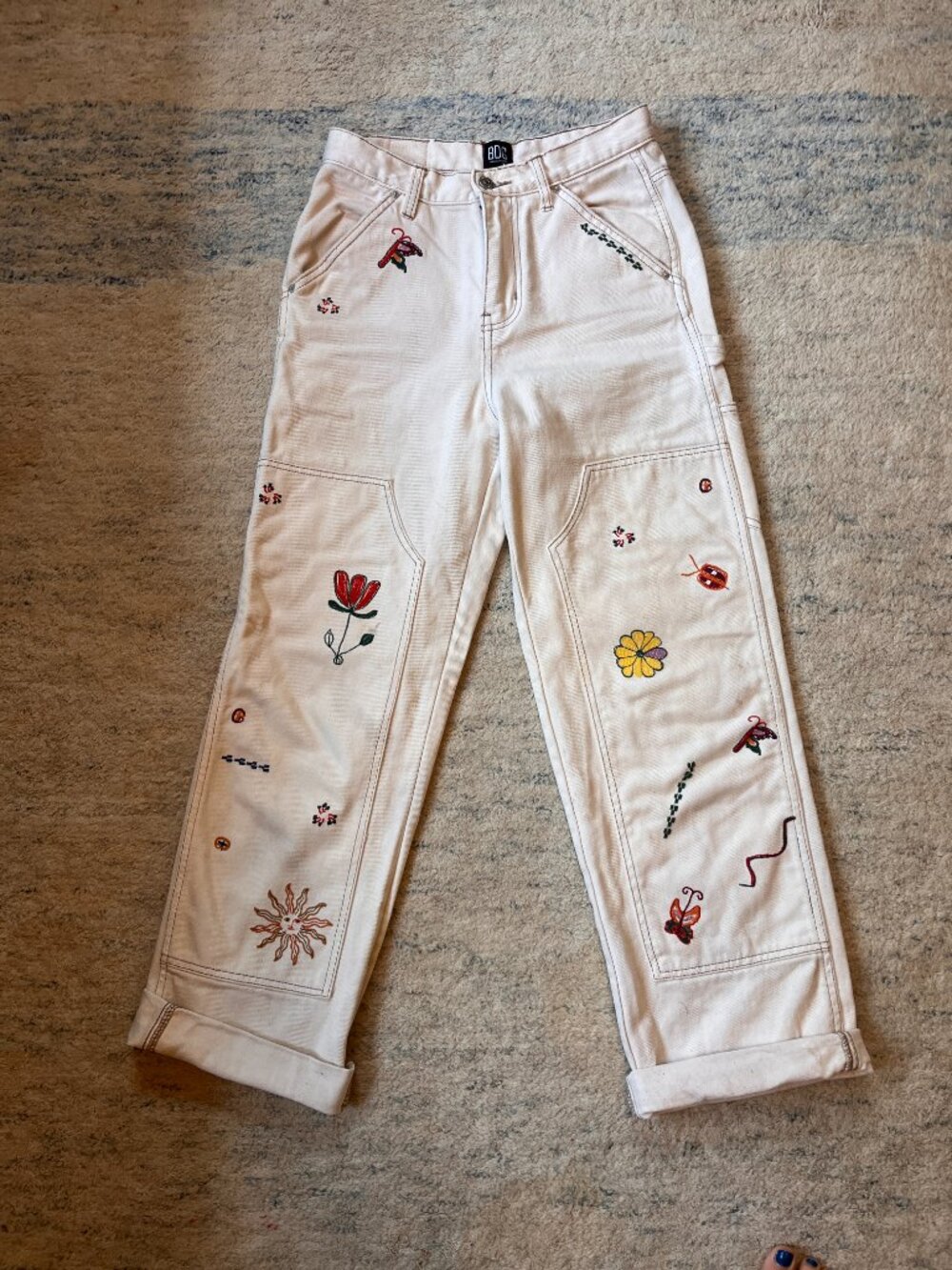 BDG Embroidered Cream Jeans | Whimsical Floral & Nature Motif | Size 26 - Picture 2 of 7
